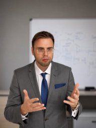 Кирилл Смирнов: биткоин и криптовалюты готовятся к росту Кирилл Смирнов: биткоин и криптовалюты готовятся к росту