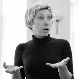 Главная героиня Она разгадала убийство Елена Воробей поделилась впечатлениями