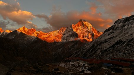 Complete Annapurna Short Trek Guide for First Time Trekkers Complete Annapurna Short Trek Guide for First Time Trekkers